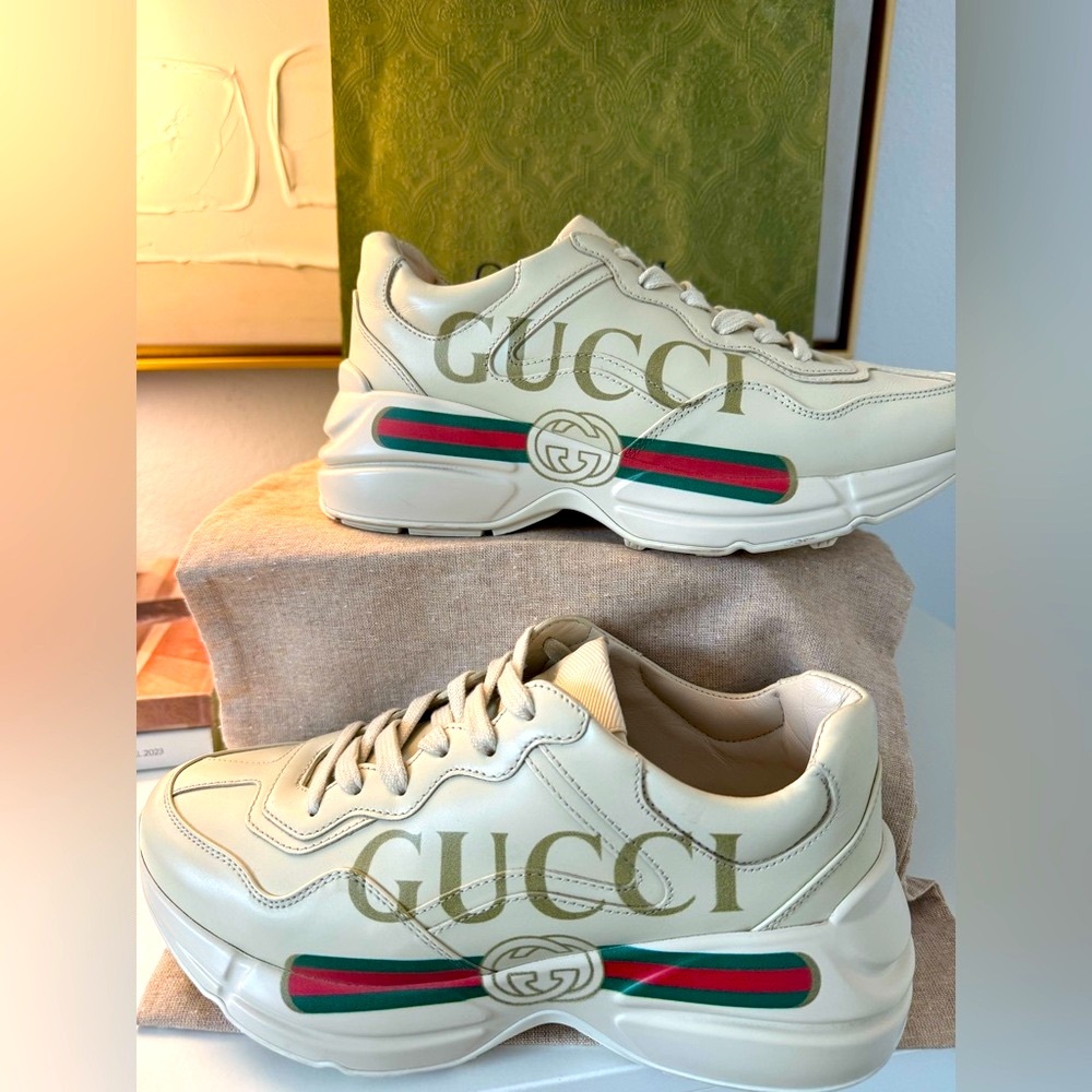 ❌SOLD❌ GUCCI Rhyton Gucci Logo Leather Sneakers Size 37.5